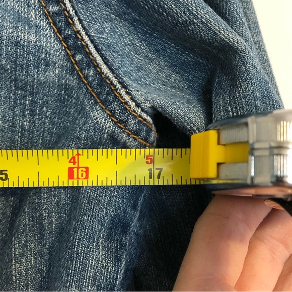 Cropped Jean Jacket - Picture 5 of 6